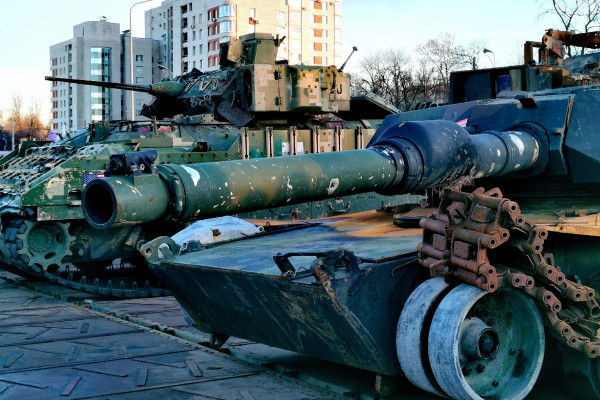 Выставка натовской техники